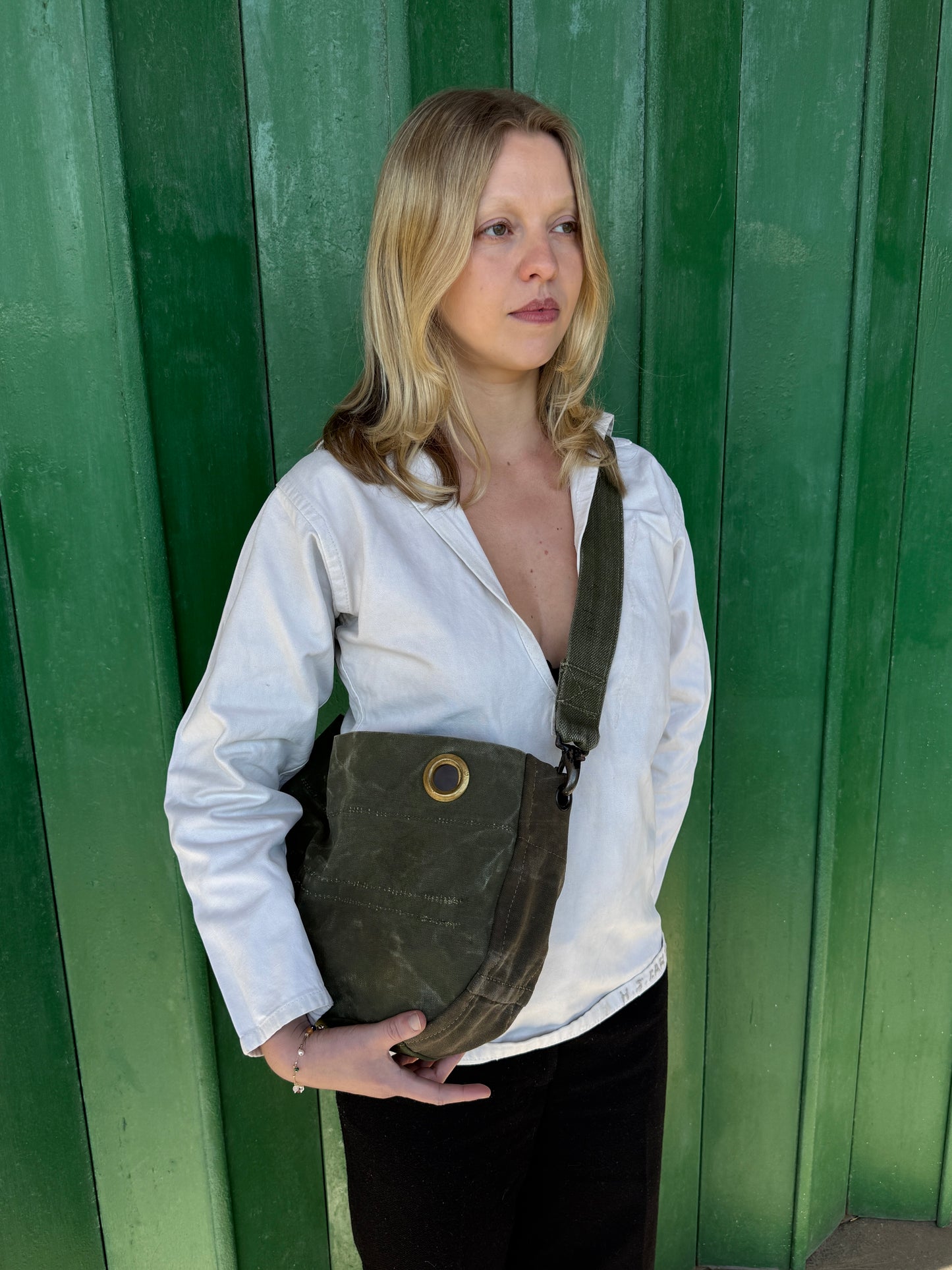 ZIP MINI NEWSBOY MESSENGER. 05.
