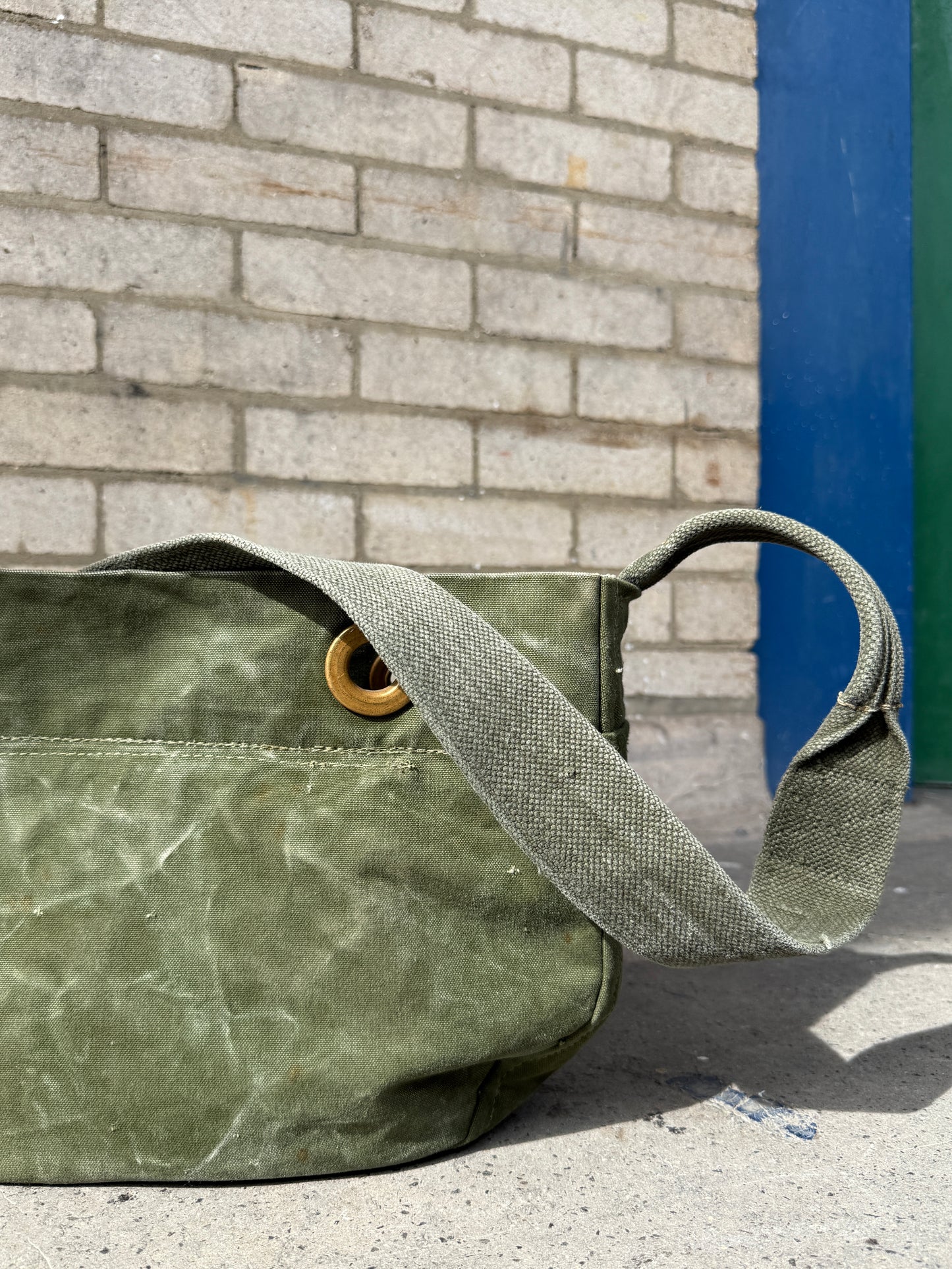 NEWSBOY MESSNGER. 05.