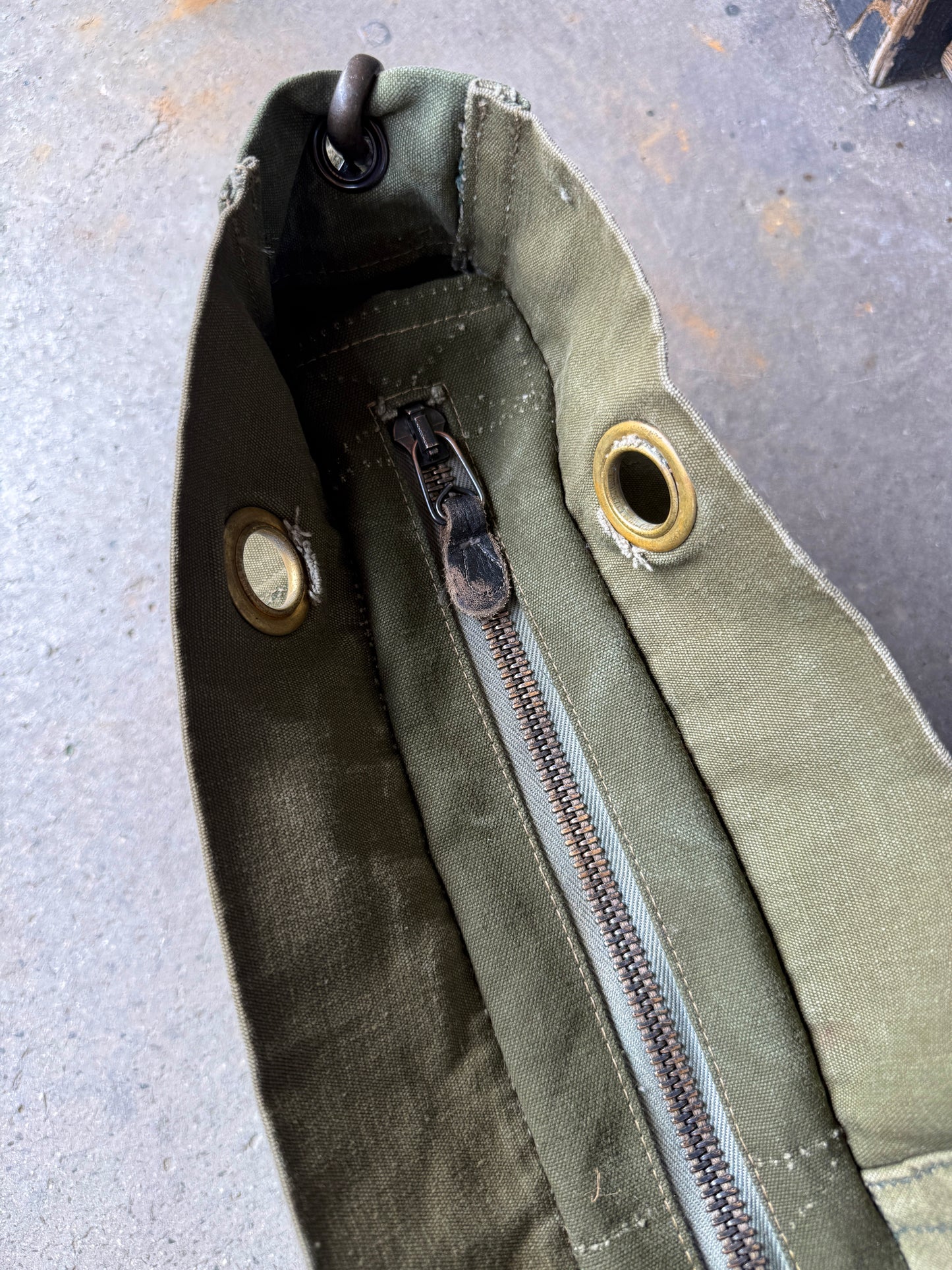 1954 NEWSBOY MESSENGER. 04.