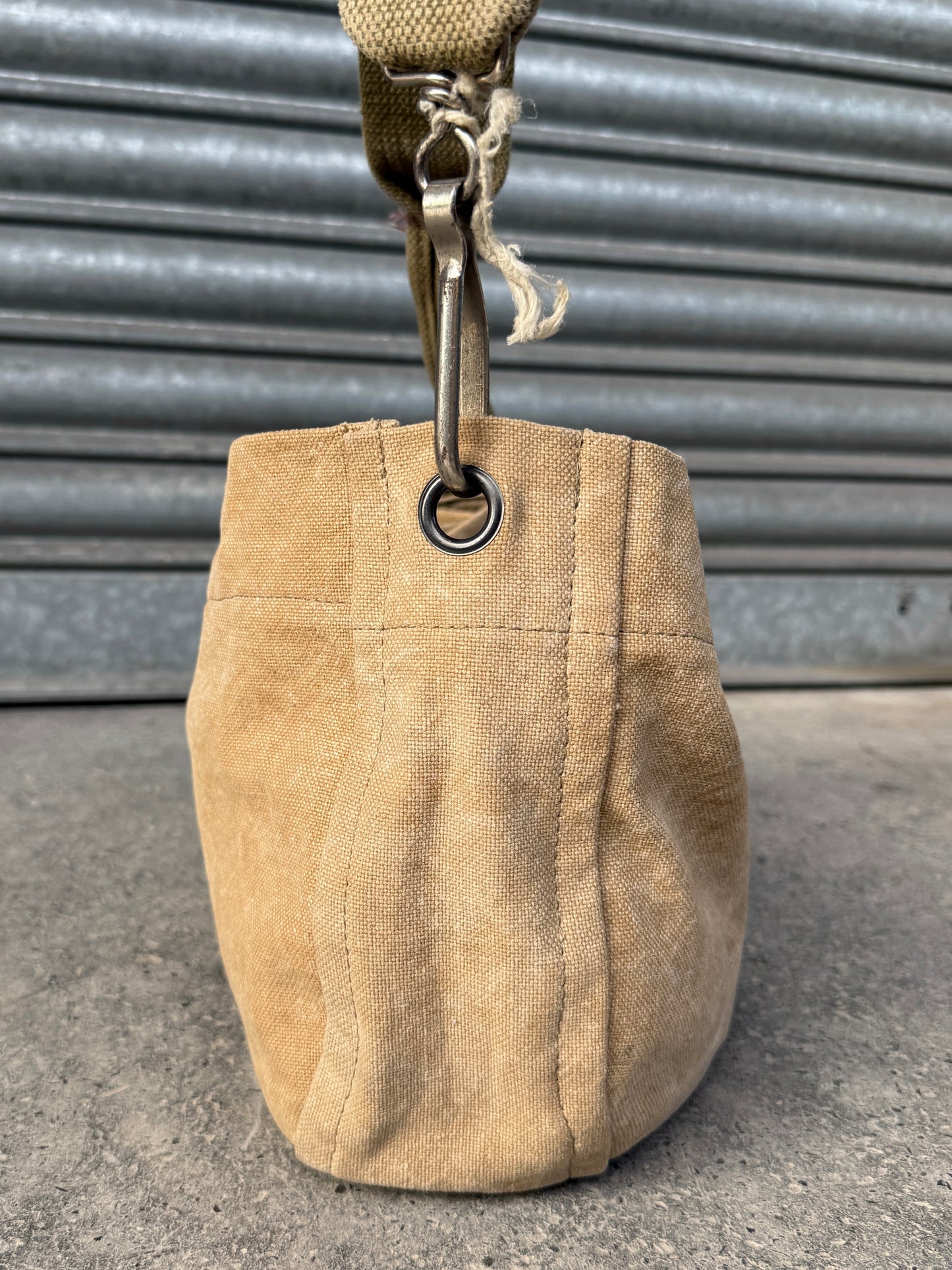 “J.D. BAKER” MINI NEWSBOY. 02.