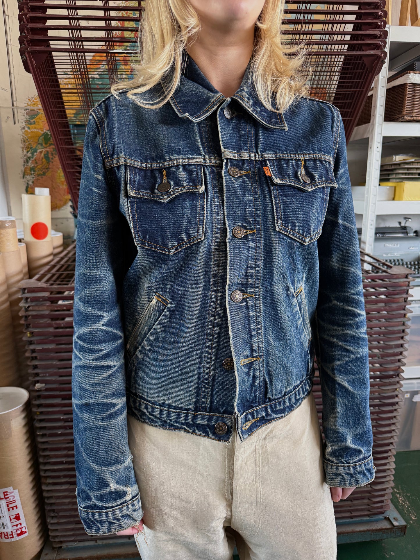 1990S LEVIS ORANGE TAB TRUCKER JACKET