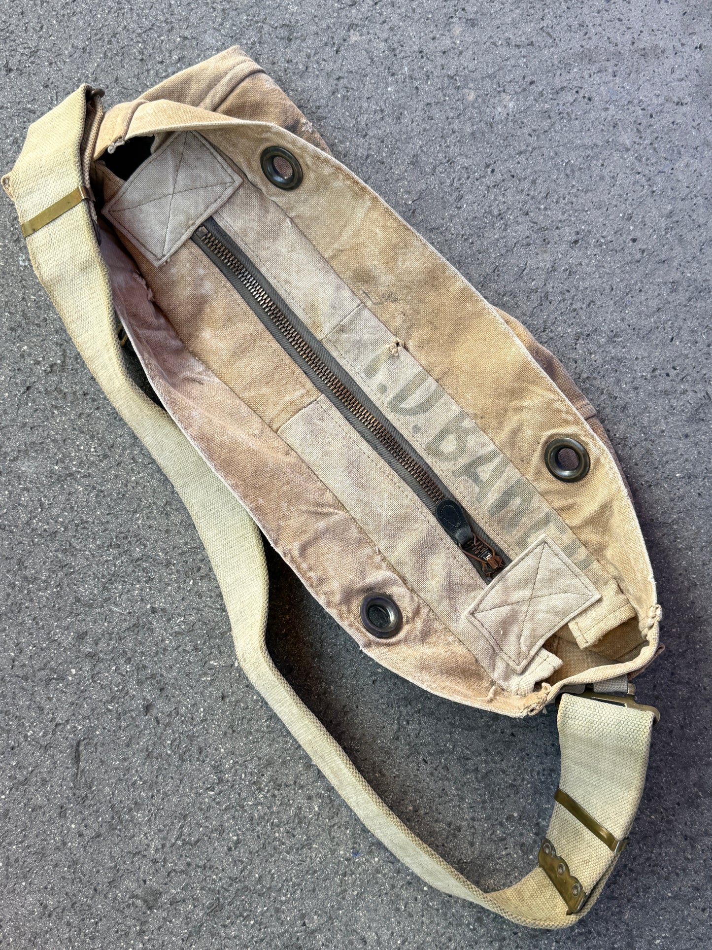 “J.D.BAKER” NEWSBOY MESSENGER. 07.