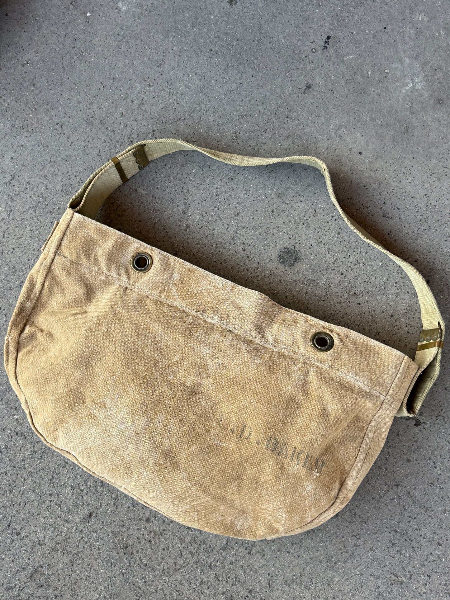 “J.D.BAKER” NEWSBOY MESSENGER. 07.
